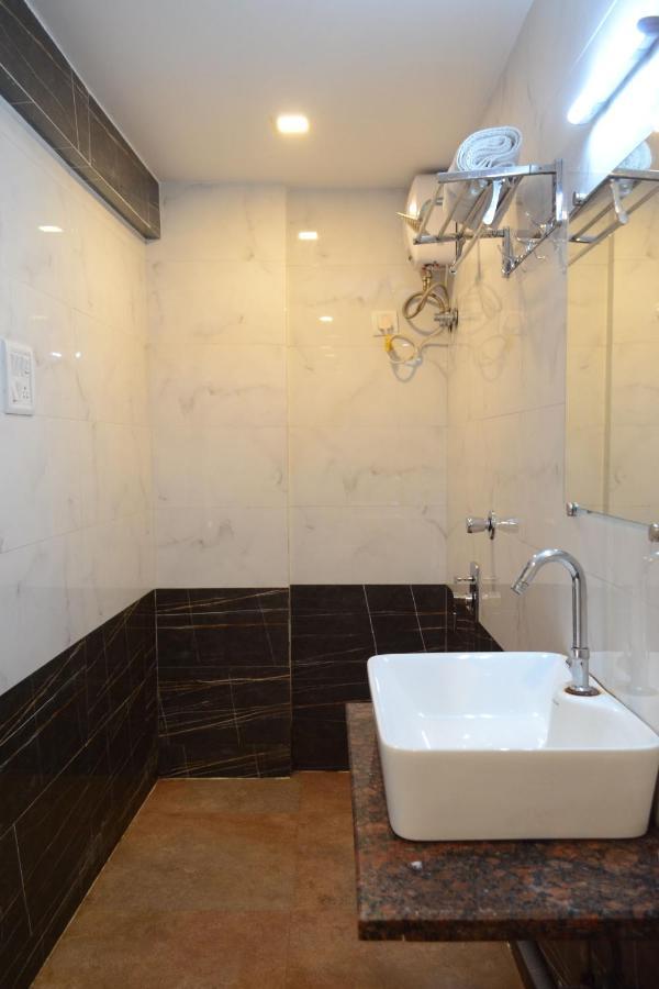 Baramati Stays Navi Mumbai Exteriör bild